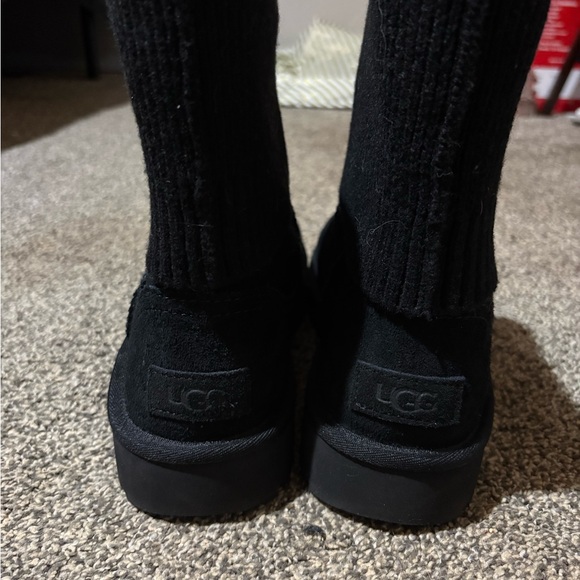 UGG Classic Black Ankle Booties - Picture 1 of 10